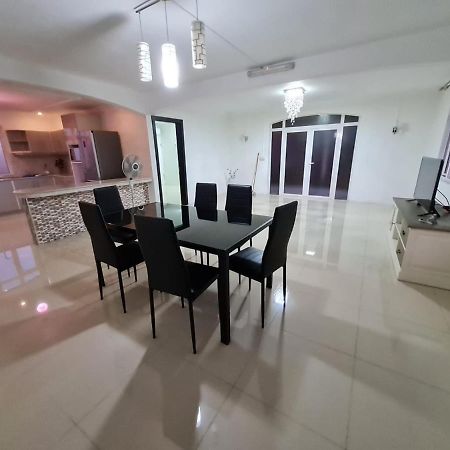 White Residence Катр-Борн Екстер'єр фото